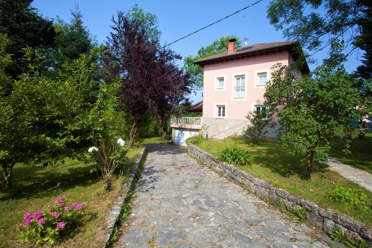 Villa Mercedes Piloña Exteriör bild