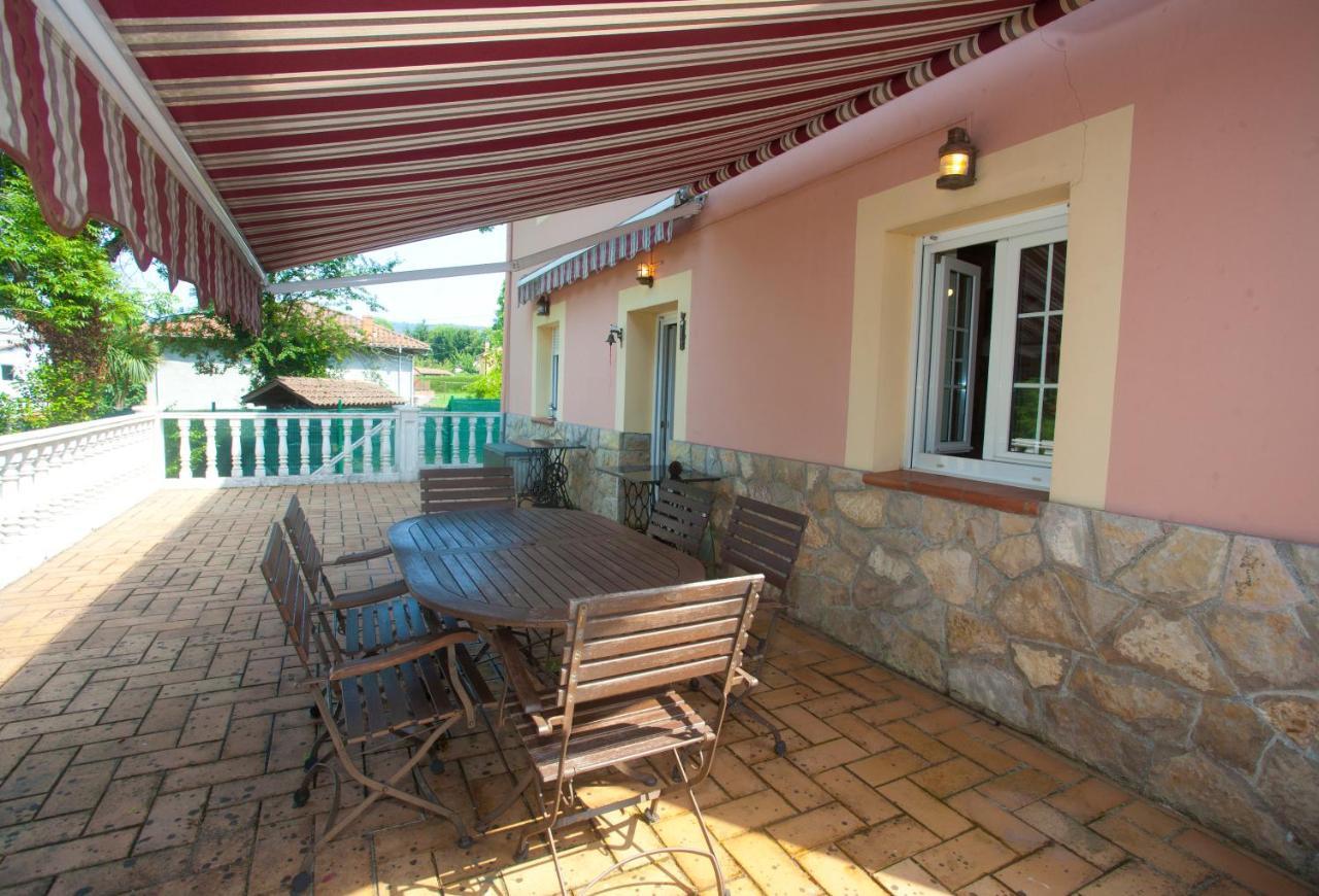 Villa Mercedes Piloña Exteriör bild